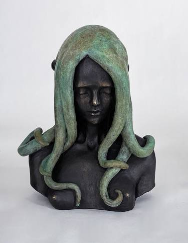 Original Figurative Women Sculpture by Francesca Dalla Benetta