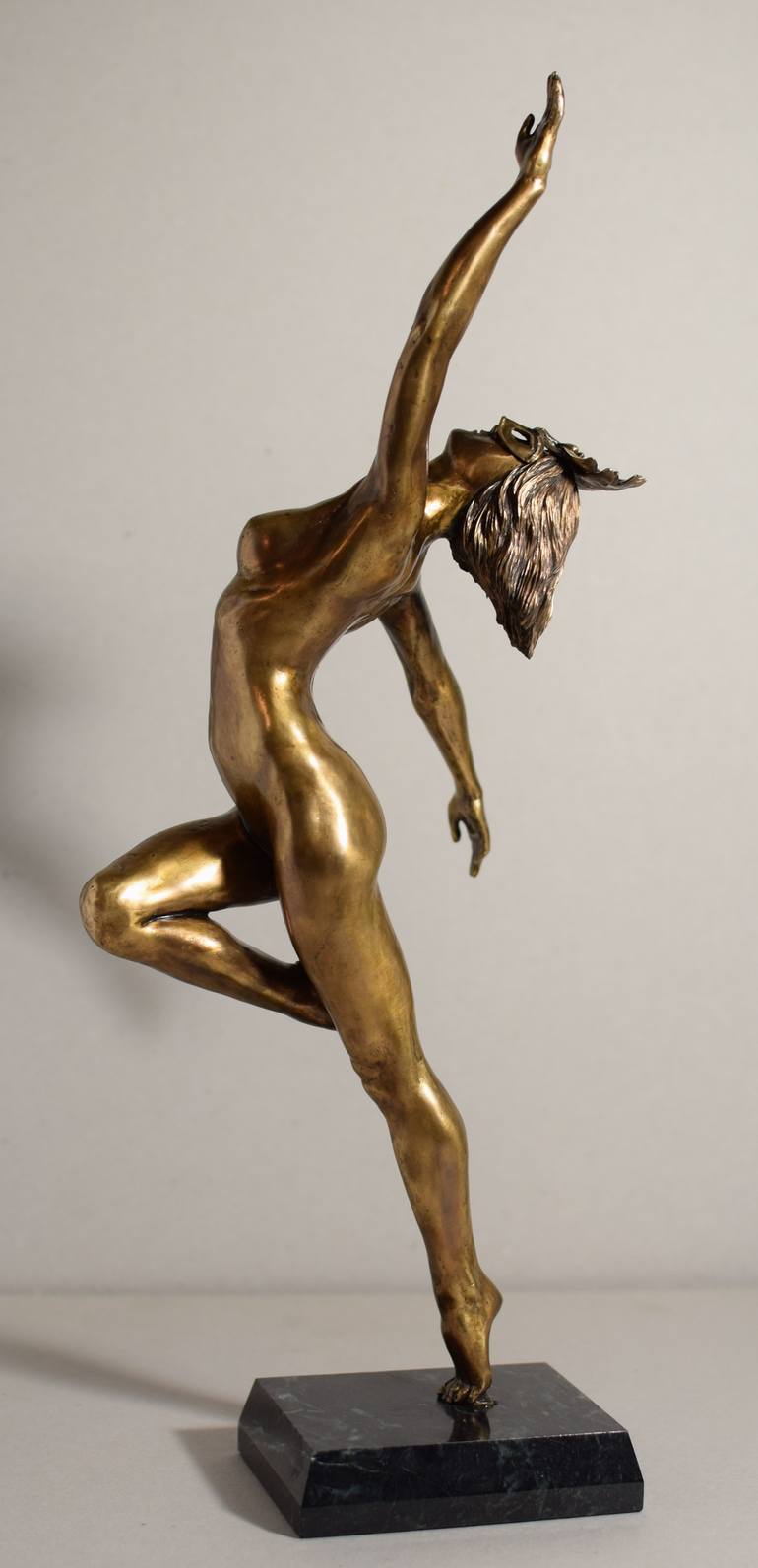 Original Figurative Nude Sculpture by Alexandr Karat