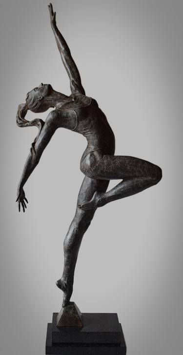 Original Figurative Women Sculpture by Alexandr Karat