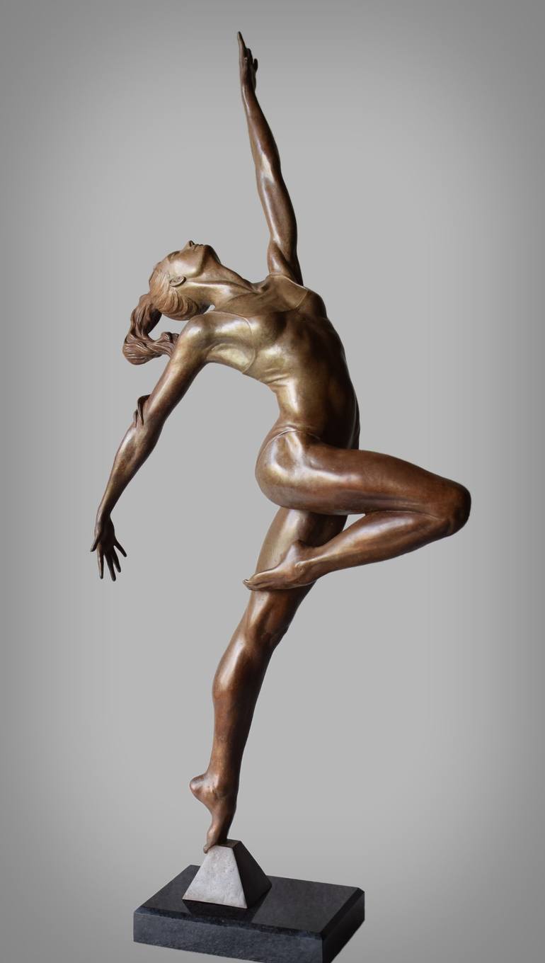 Original Women Sculpture by Alexandr Karat