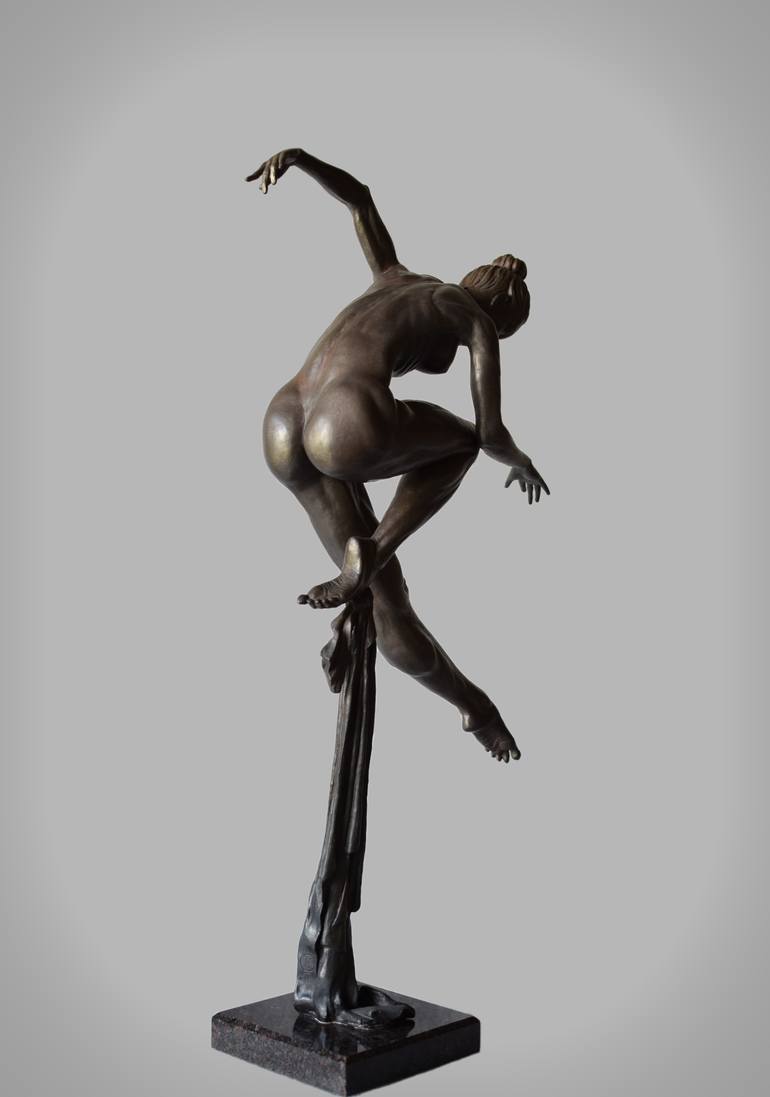 Original Figurative Nude Sculpture by Alexandr Karat