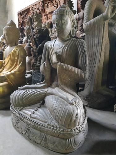 Buddha Statue thumb