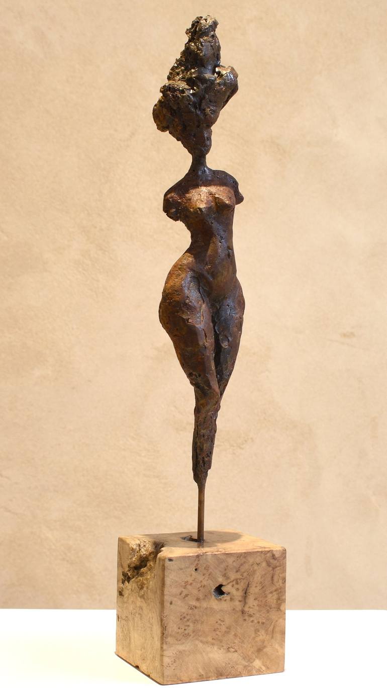 Original Women Sculpture by Pablo Lara