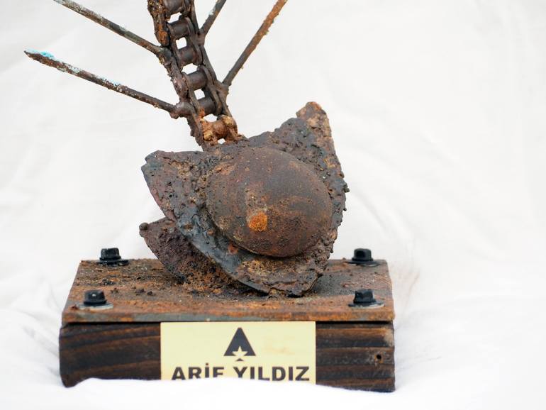 Original Abstract Expressionism Animal Sculpture by Arif Yildiz