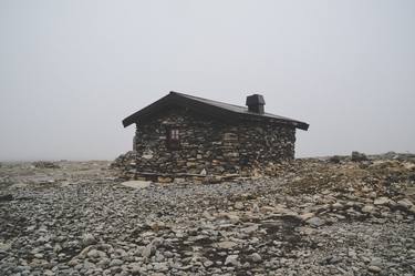 roadtrip moments: cabin in the mist thumb