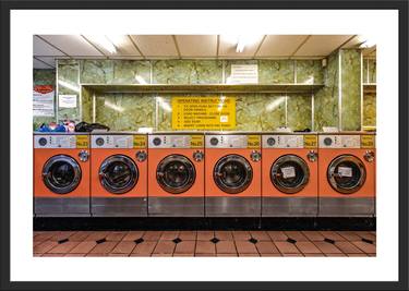 Launderette, Essex Road, N1 thumb