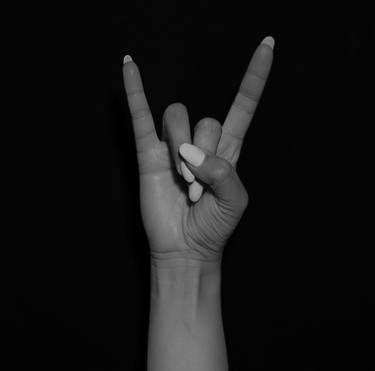 Hand Language thumb