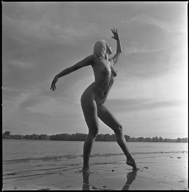 Sunset Nude, Silver Gelatin Print - Limited Edition of 15 thumb