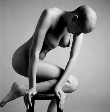 Simple Studio Nude, Silver Gelatin Print - Limited Edition of 5 thumb