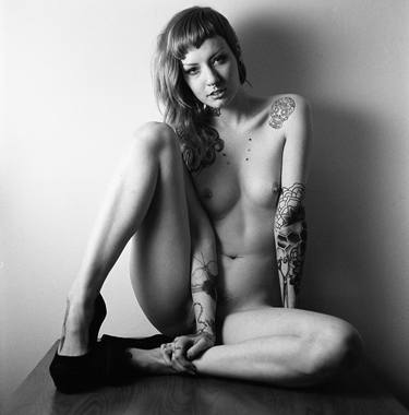 Nude - Motel Portrait IV, Silver Gelatin Print - Limited Edition of 15 thumb