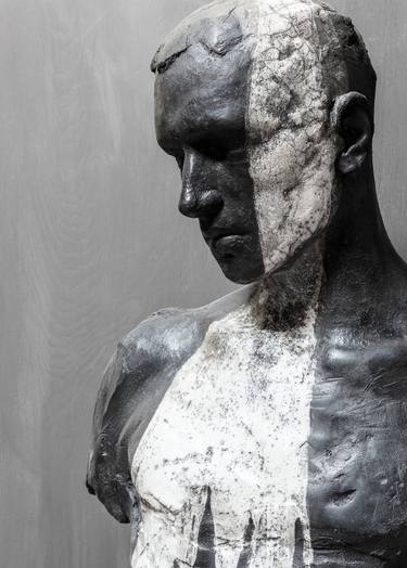 Original Figurative People Sculpture by Andrea Berni