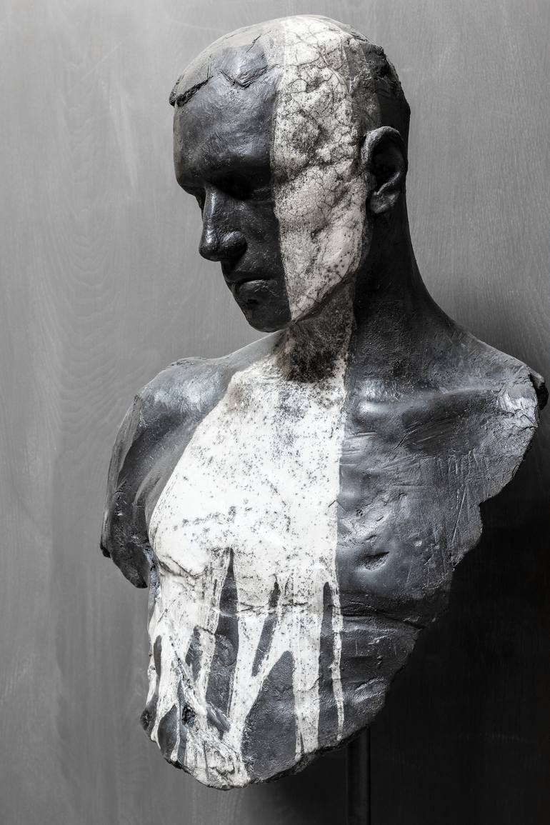 Original Figurative People Sculpture by Andrea Berni