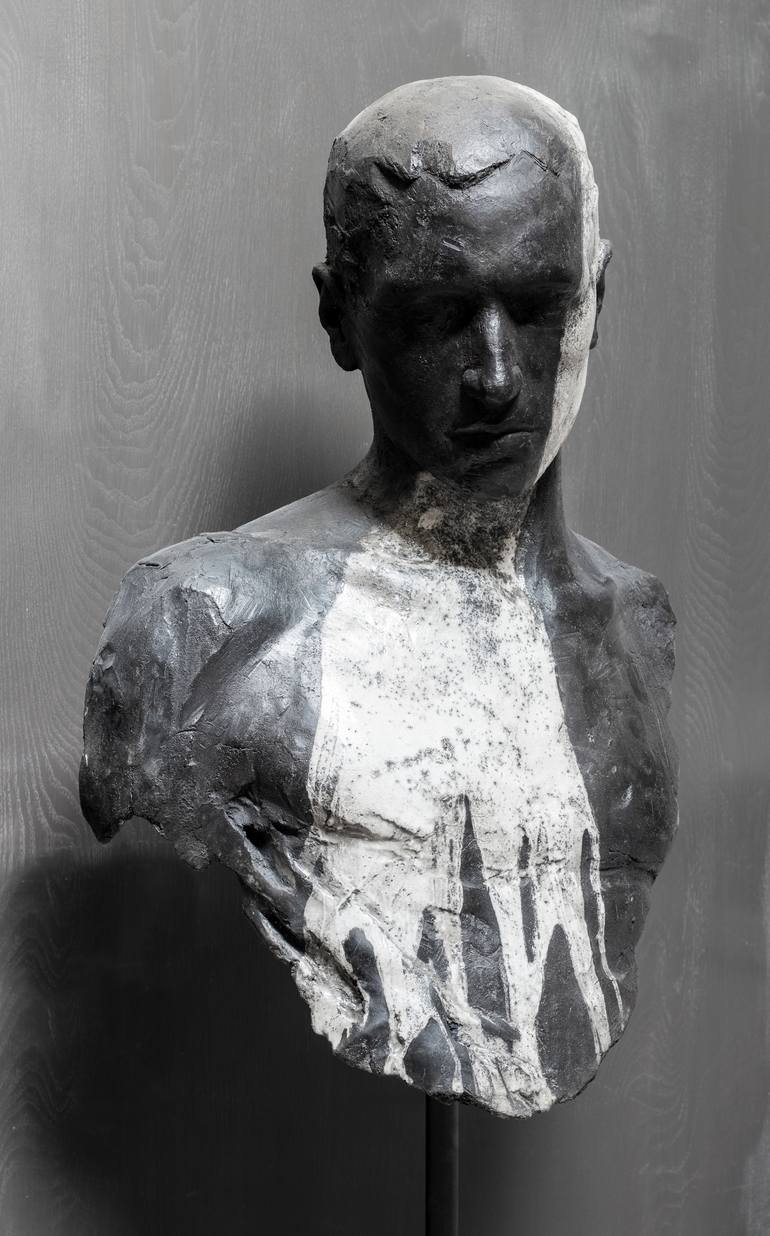 Original Figurative People Sculpture by Andrea Berni