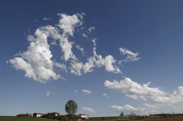 Nuvole sulla campagna cuneese thumb