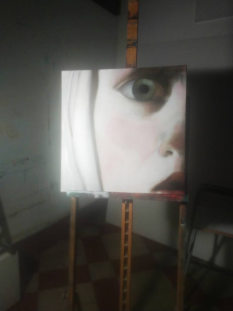 Original Realism Women Painting by Luciana Livi