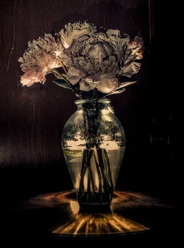 Peonies in a glass vase, III - Limited Edition of 10 thumb