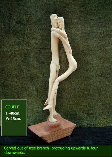 Couple Wooden Sculpture thumb