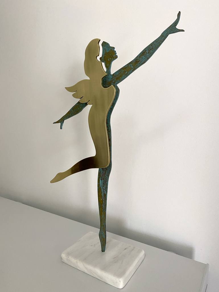 Original Modern Women Sculpture by Helena Lillywhite