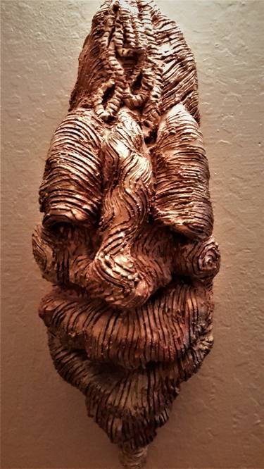 African mask, acrylic on clay thumb