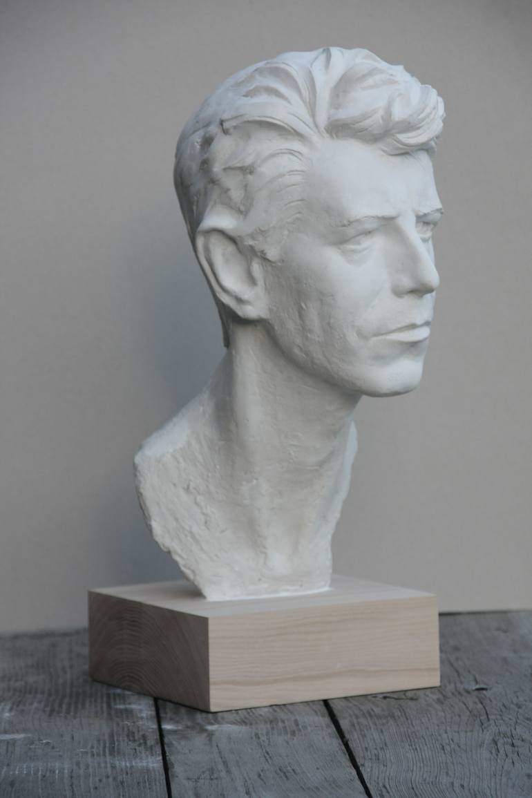 Original Figurative Pop Culture/Celebrity Sculpture by Michal Furmaniak