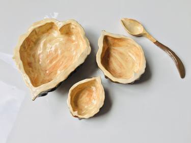 walnut serving plates thumb