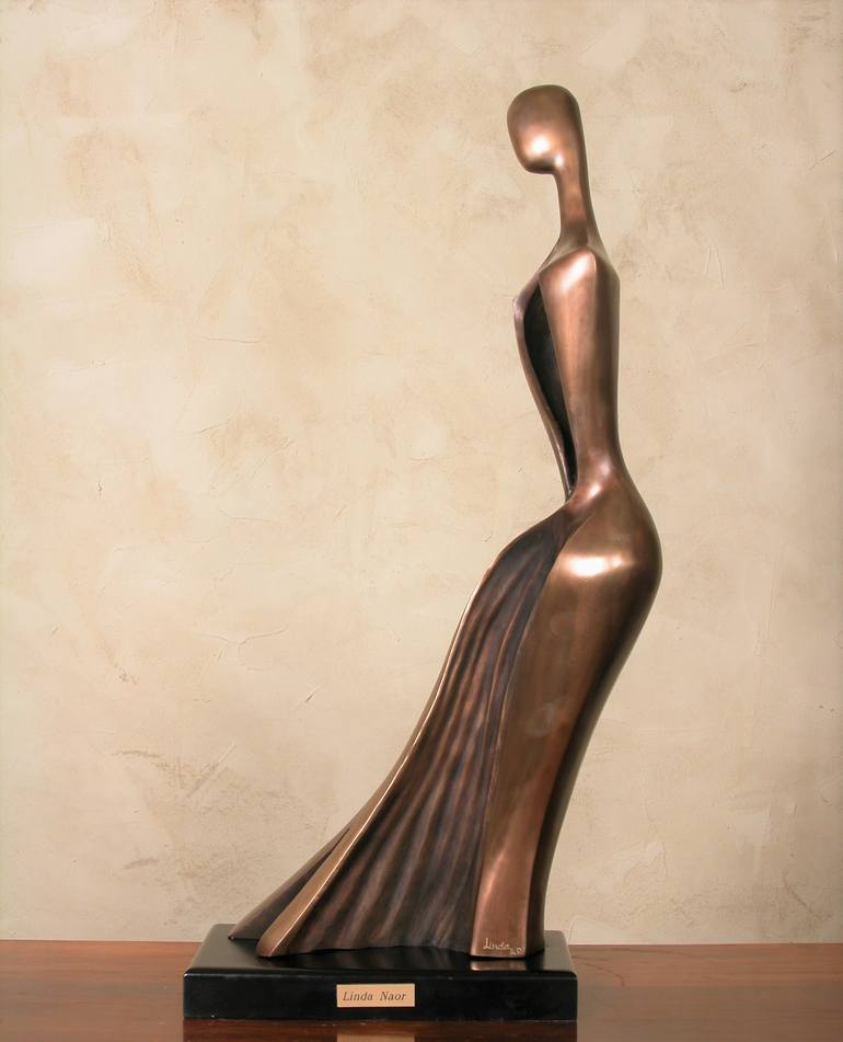 Original Abstract Women Sculpture by Lynn Art Gallery
