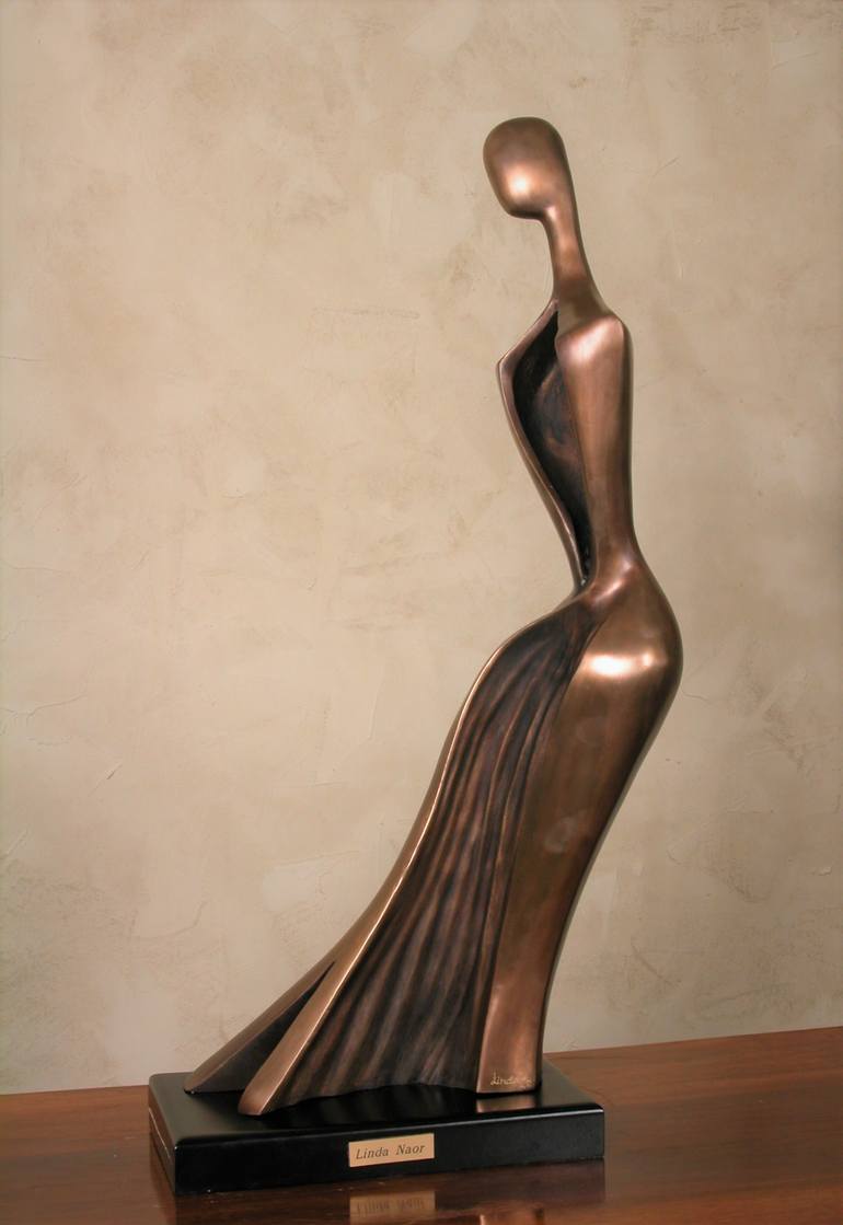 Original Abstract Women Sculpture by Lynn Art Gallery