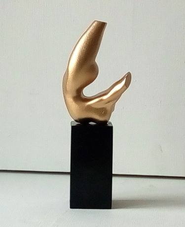 Golden gymnast 3. Gift Golden thumb