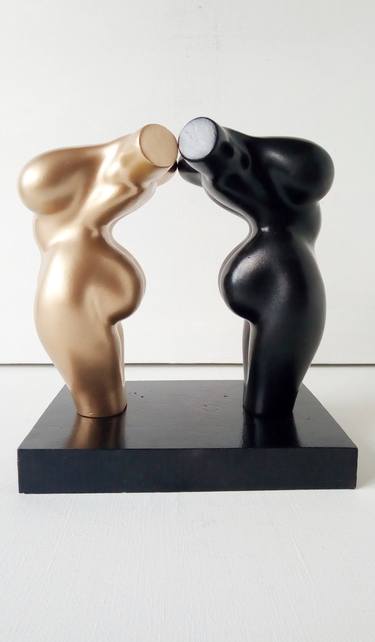 Two women 5 as a gift. Gold and Black thumb