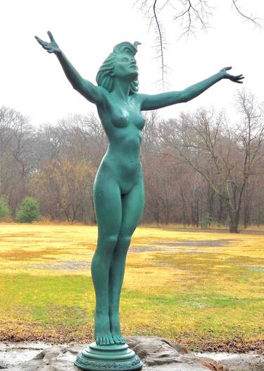 Original Figurative Nude Sculpture by Deran Wright