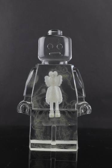 Roboclusion Kaws & Louis Vuitton, Sculpture by Vincent Sabatier