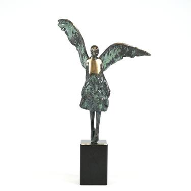 Original Art Deco People Sculpture by Joanna Zakrzewska-Cholewa