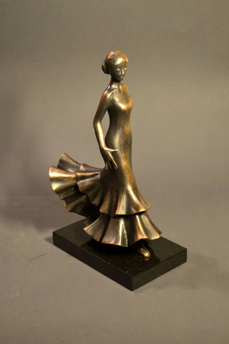 Original Figurative People Sculpture by Joanna Zakrzewska-Cholewa