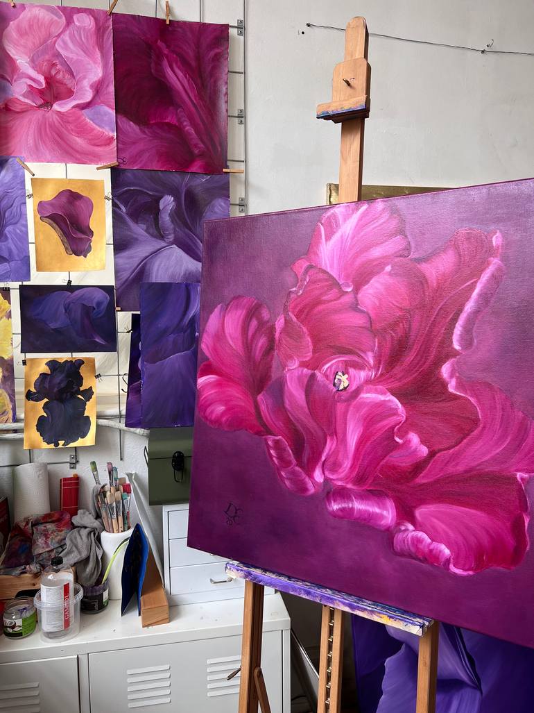 Original Realism Floral Painting by Daria Eibert