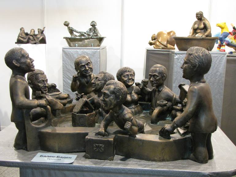 Original Figurative Pop Culture/Celebrity Sculpture by Bohdan Bilinchuk