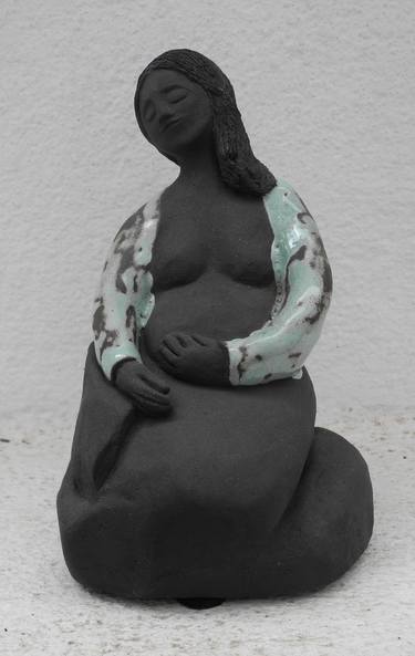 Original Figurative Women Sculpture by Bettina Charlotte Radatz