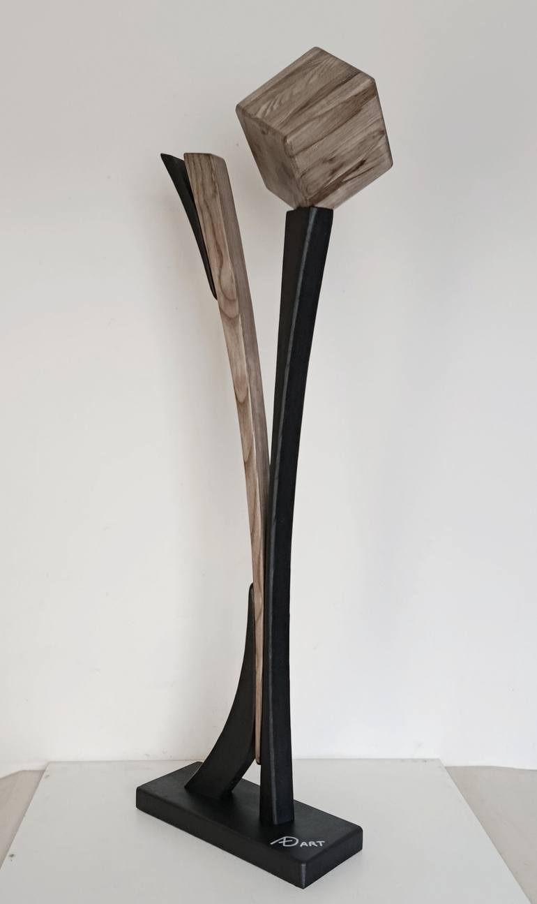 Original Conceptual Abstract Sculpture by Anna E Daniele Beltrame - Sedie Rustiche Di Beltrame Daniele Snc