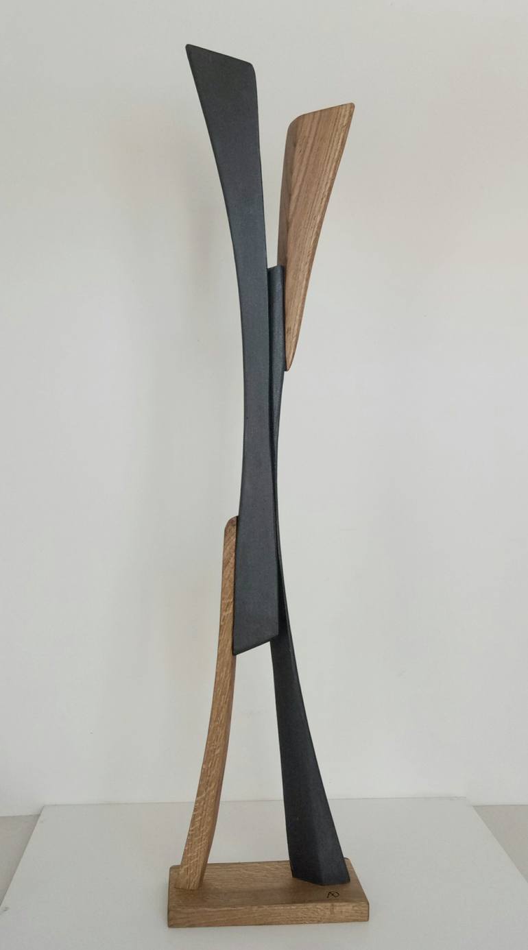 Original Modern Abstract Sculpture by Anna e Daniele Beltrame - Sedie Rustiche di Beltrame Daniele snc