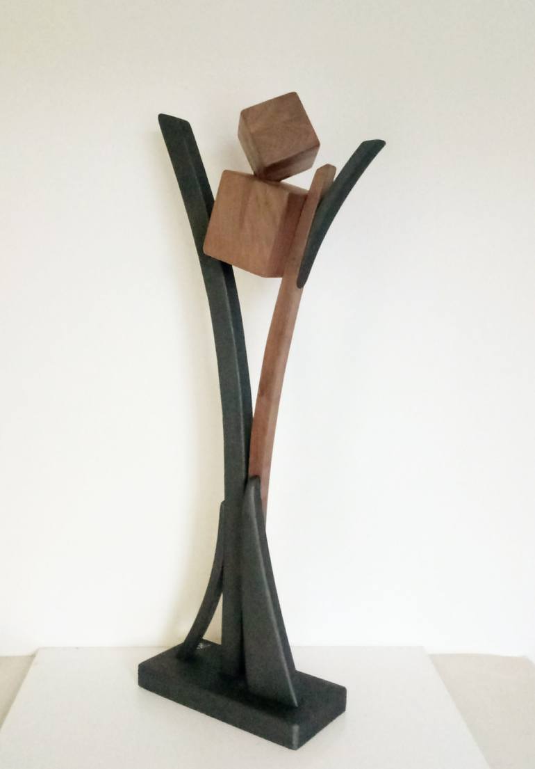 Original Conceptual Abstract Sculpture by Anna e Daniele Beltrame - Sedie Rustiche di Beltrame Daniele snc