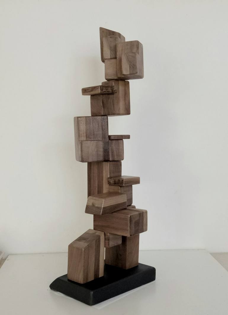 Original Abstract Sculpture by Anna e Daniele Beltrame - Sedie Rustiche di Beltrame Daniele snc