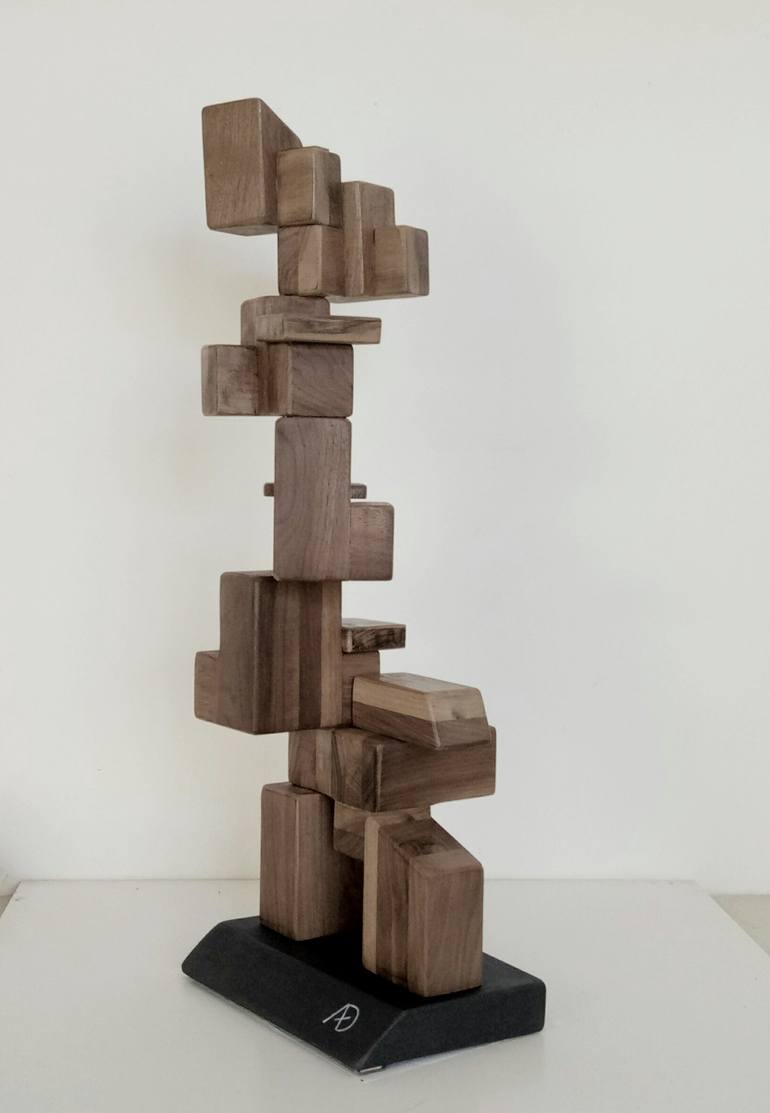 Original Abstract Sculpture by Anna e Daniele Beltrame - Sedie Rustiche di Beltrame Daniele snc