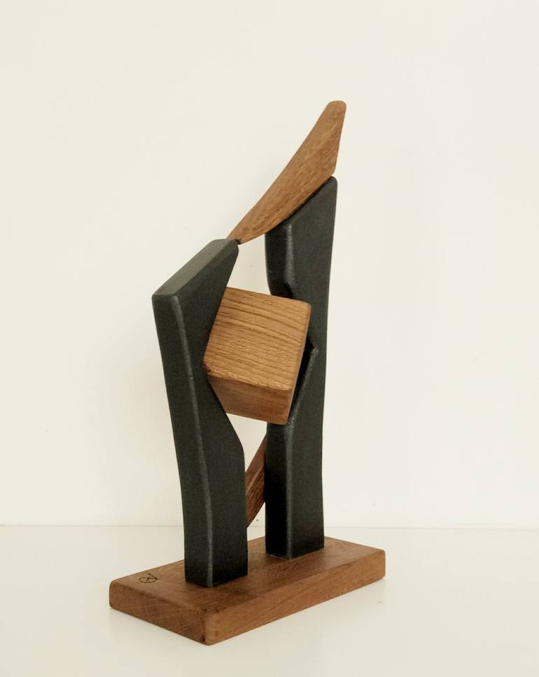 Original Abstract Sculpture by Anna e Daniele Beltrame - Sedie Rustiche di Beltrame Daniele snc