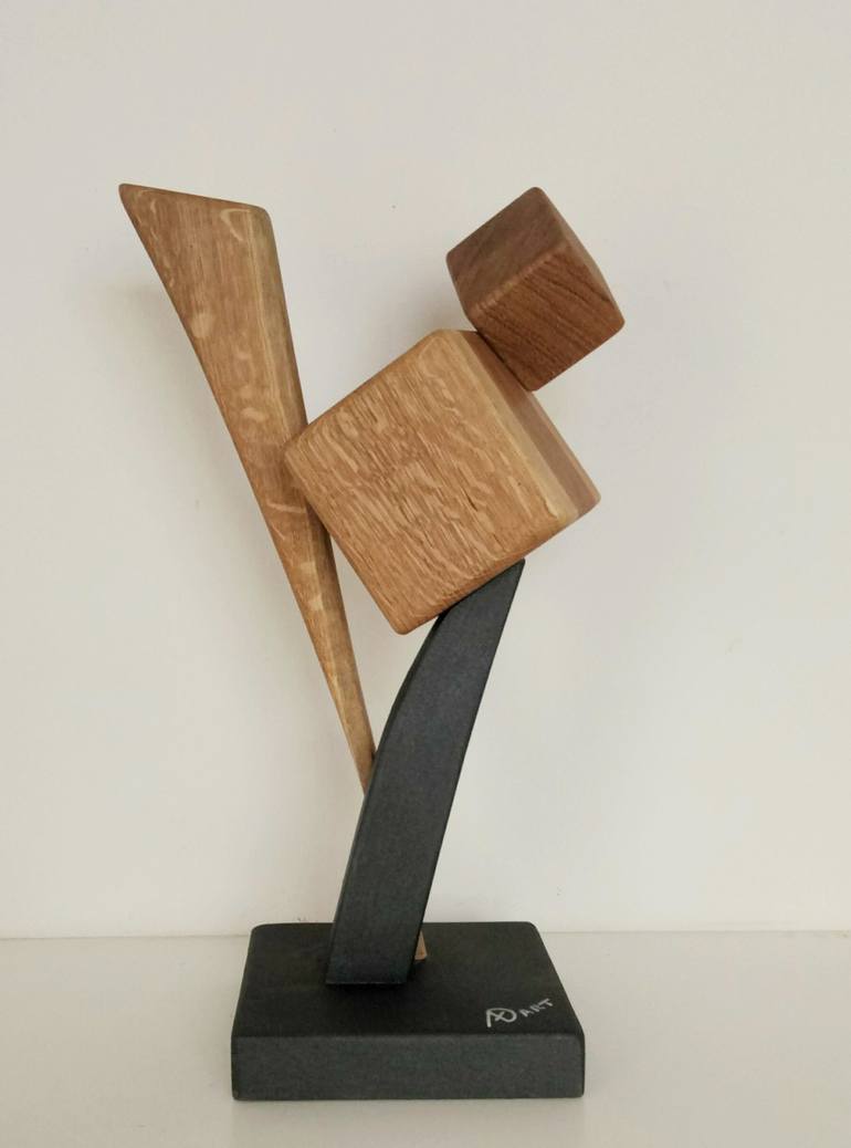 Original Abstract Sculpture by Anna e Daniele Beltrame - Sedie Rustiche di Beltrame Daniele snc