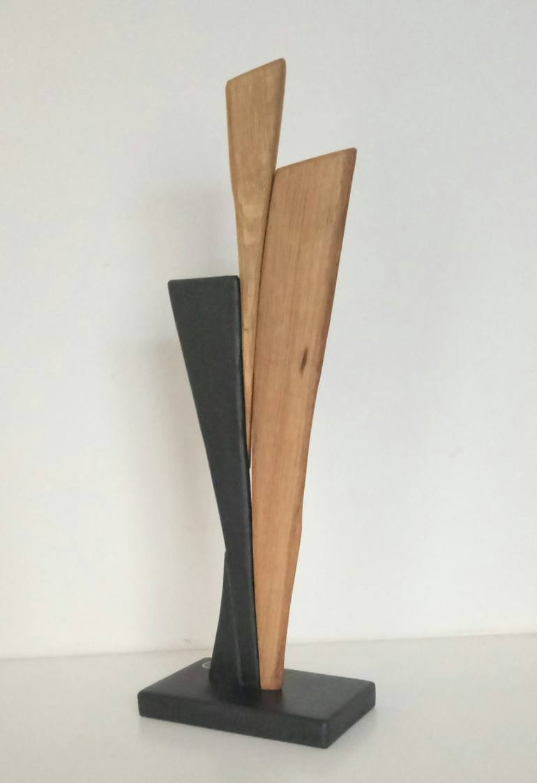 Original Abstract Sculpture by Anna E Daniele Beltrame - Sedie Rustiche Di Beltrame Daniele Snc