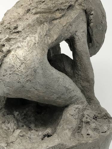 Nato di Nuovo (Born Again) hand formed concrete sculpture thumb