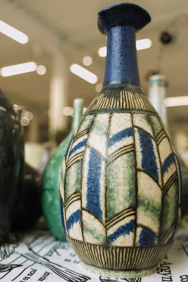 Historical vase thumb