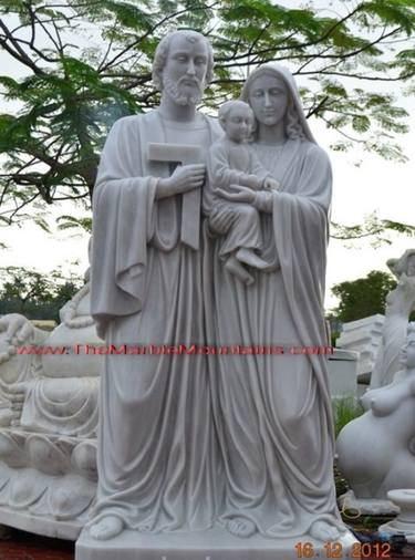 marble statue of Holy Family thumb