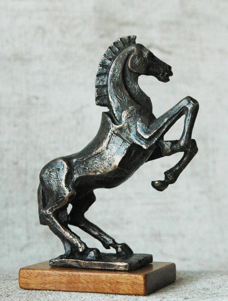 Original Figurative Horse Sculpture by Orazio Barbagallo