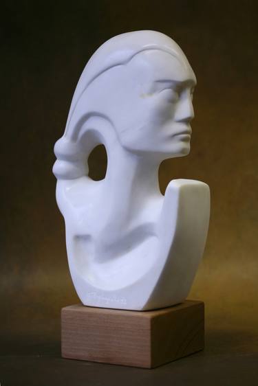 Original Figurative Women Sculpture by Orazio Barbagallo