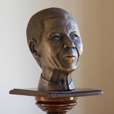 1/10 Nelson Mandela Portrait Sculpture in Bronze • Gunmetal Grey Patina • thumb